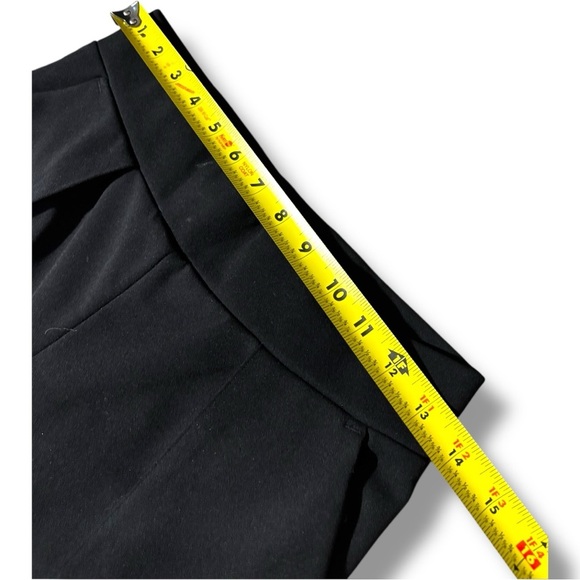 H&M Chic Black Comfortable Cropped Boot Leg High Waisted No Closure Trousers - Picture 12 of 16